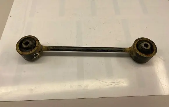 Toyota Land Cruiser (J120) Rear suspension control arm 4871435010