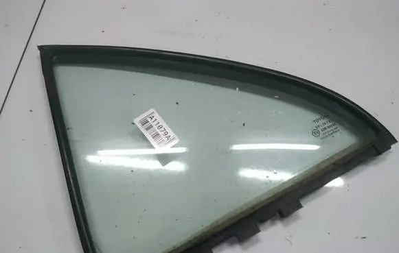 Toyota Avensis T250 Rear vent window glass as2