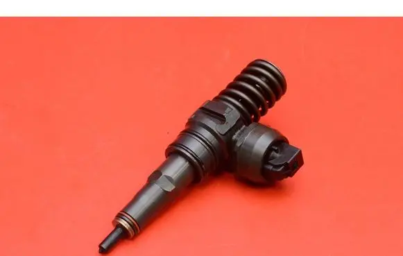 Skoda Octavia Mk2 (1Z) Fuel injector 038130073AG