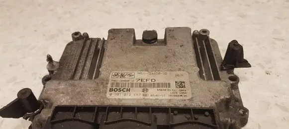 Ford Focus Engine control unit/module 7M5112A650UD 0281012487