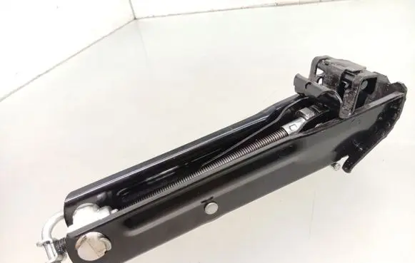 Volkswagen PASSAT B7 Lift Jack 3C0011031B