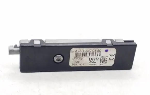 Mercedes-Benz C W204 Antenna control unit A2048200189