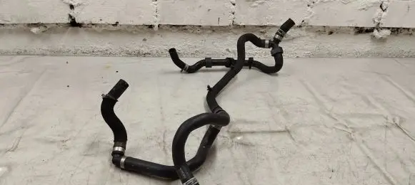 Volvo XC90 Engine coolant pipe/hose 32138791