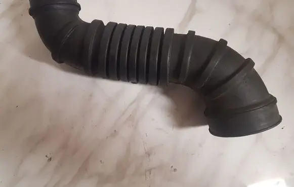Mitsubishi L200 Air intake hose/pipe MR127412