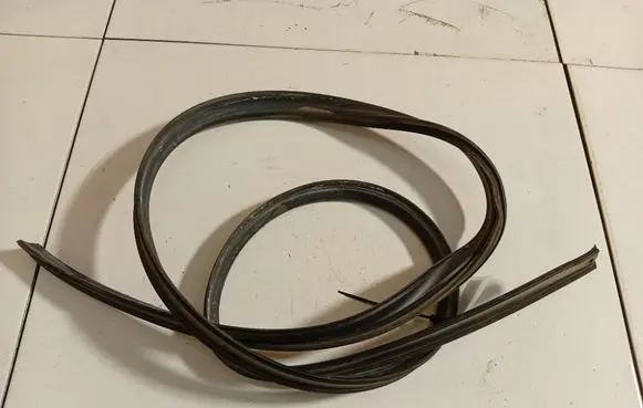 Engine compartment rubber