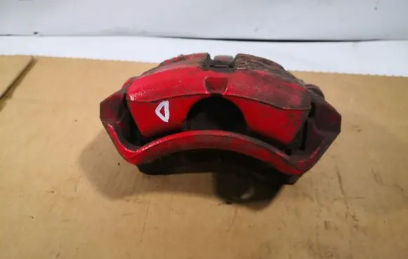 Mitsubishi Colt Front brake caliper