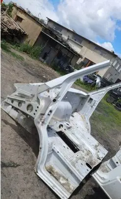 Mercedes-Benz Sprinter W906 Front quarter panel 