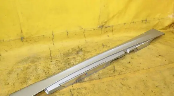 BMW 1 E81 E87 Foot area side trim 7906816