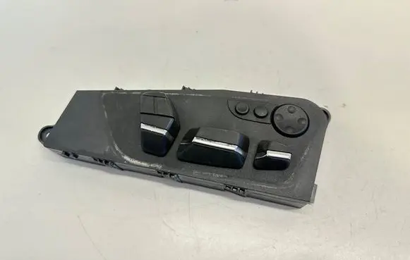 BMW 5 F10 F11 Seat control switch 28345077 9275082 S283450770072671