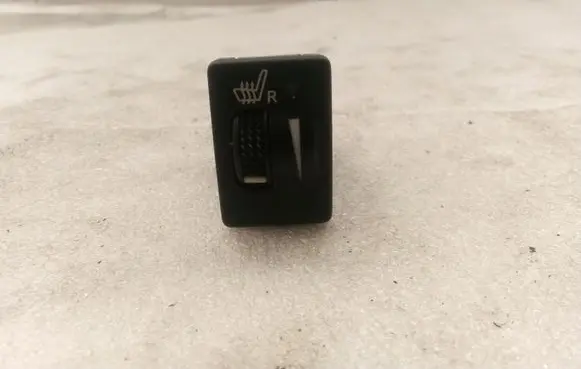 Toyota Avensis T270 Seat heating switch 453485 8475105050