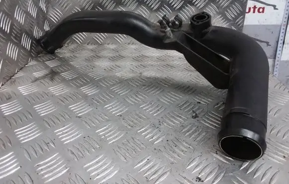 Audi A4 S4 B5 8D Intercooler hose/pipe 8D0145840L