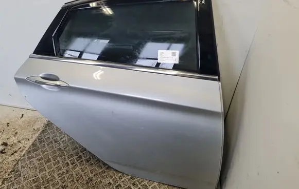 Hyundai i40 Rear door 