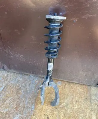 Volvo XC90 Front shock absorber/damper P32269059