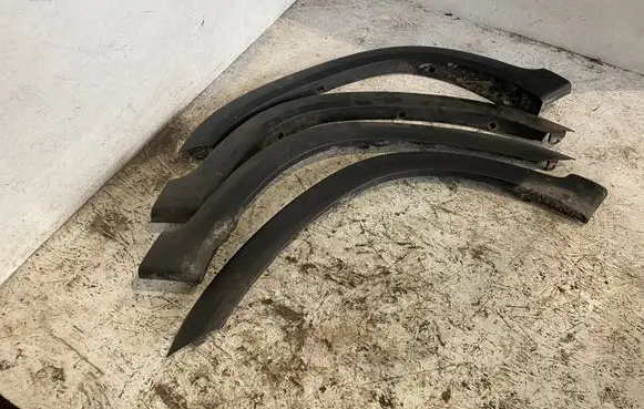 Honda CR-V Front arch trim 
