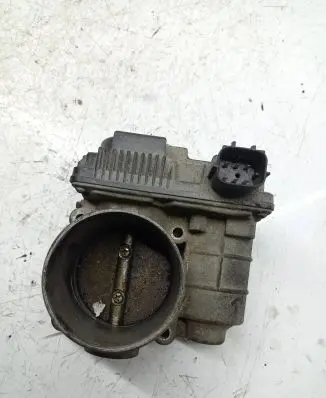 Nissan Primera Throttle valve SERA57601