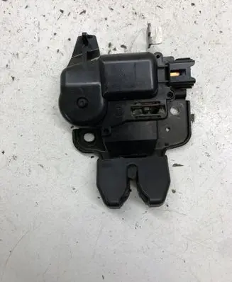 Subaru Legacy Tailgate/trunk/boot lock/catch/latch