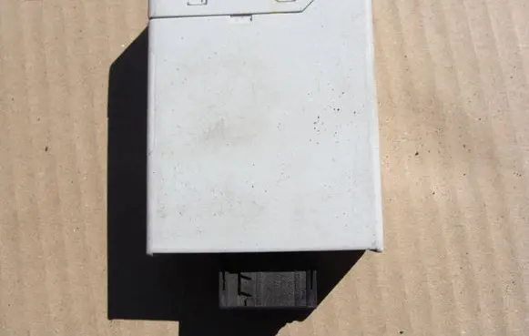 BMW 3 E46 Wing mirror control module 8376506