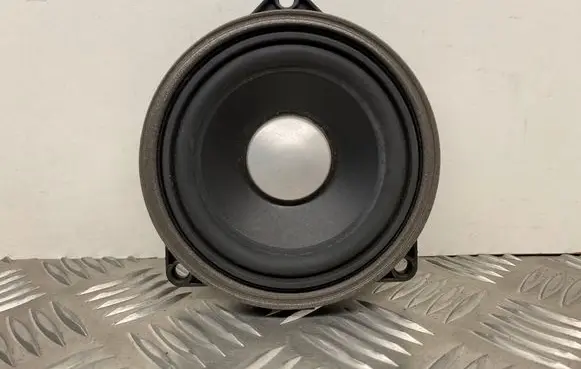 BMW 4 F32 F33 Front door speaker 9289965 65139289965