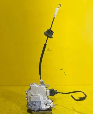 Audi A4 S4 B8 8K Rear door lock 8K0839016C