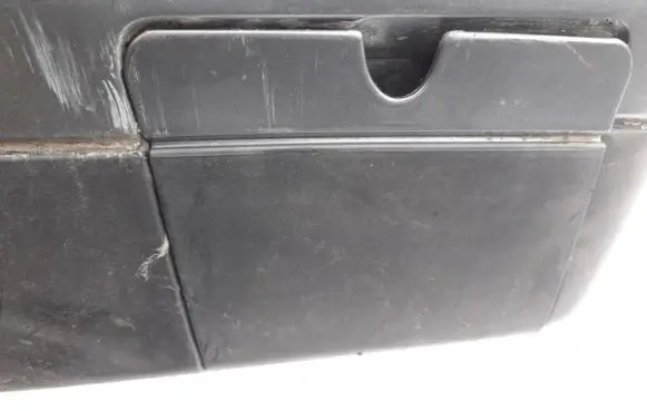 Volkswagen PASSAT B4 Rear bumper row hook cap/cover 