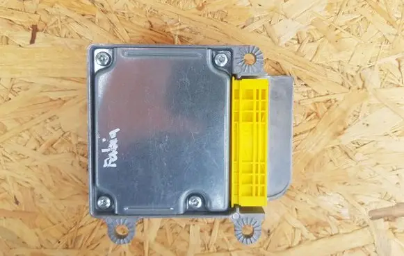 Skoda Fabia Mk1 (6Y) Airbag control unit/module 1C0909601A