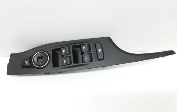 Hyundai i40 Electric window control switch 935703Z000 39R4901000