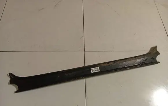 Audi A3 S3 8P Wiper trim 8P3827229A