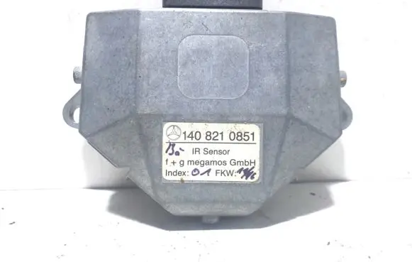 Mercedes-Benz S W140 Air suspension control unit module (rear) 1408210851