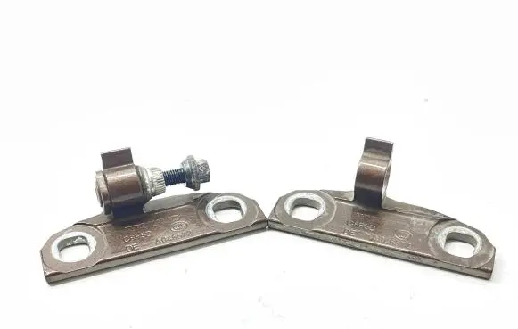 Rear door hinge set