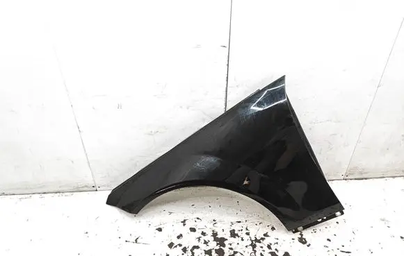Mercedes-Benz C W204 Fender BLLPMBW204C