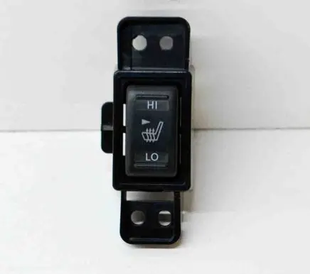 Nissan Leaf I (ZE0) Seat heating switch 689TB3NA0A