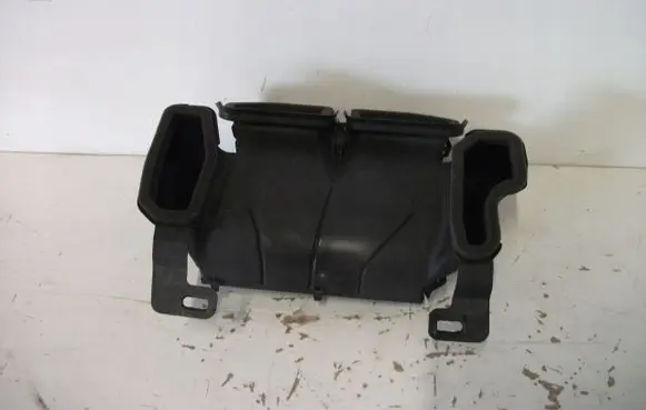 Skoda Kamiq Intercooler air guide/duct channel 655819363