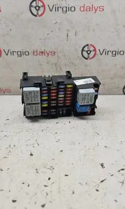 Renault Captur Fuse module Z240181052R