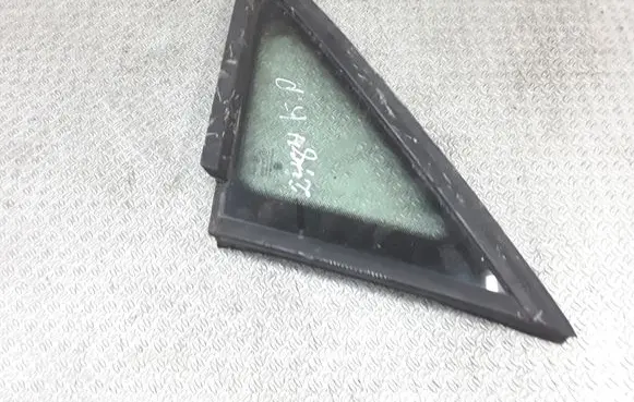 Volkswagen Touran I Front door vent window glass four-door 