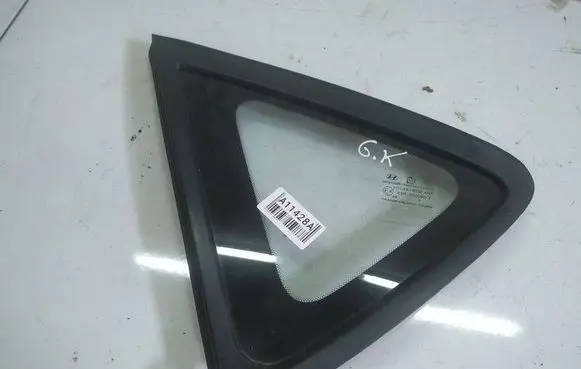 Hyundai i30 Rear side window AS2