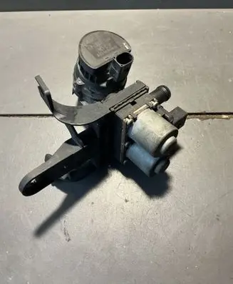 Audi A6 S6 C6 4F Coolant heater control valve 4F2959617