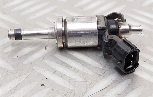 Mitsubishi Eclipse Cross Fuel injector 1465A546