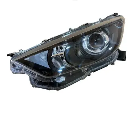 Toyota Yaris XP210 Headlight/headlamp EUK0-6
