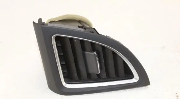 Honda CR-V Dash center air vent grill 77610T0AA1