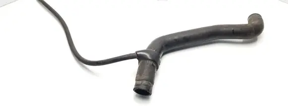 Volkswagen PASSAT B3 Engine coolant pipe/hose 357121101A
