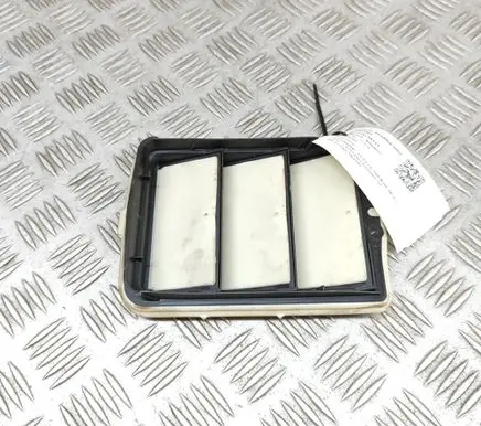 Peugeot 5008 III Quarter panel pressure vent 9831031680