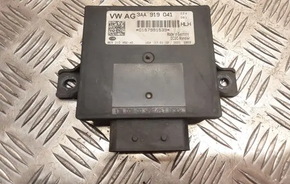 Volkswagen PASSAT B7 Power management control unit 3AA919041