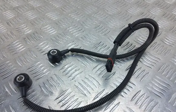 BMW 5 GT F07 Detonation knock sensor 7566786 756678602