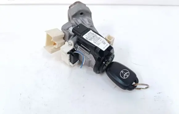 Toyota Prius c Ignition lock 8978352060 625459000