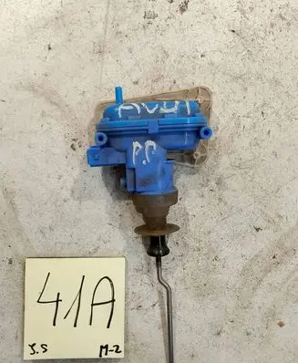 Audi A3 S3 8L Central locking vacuum pump 443862153B