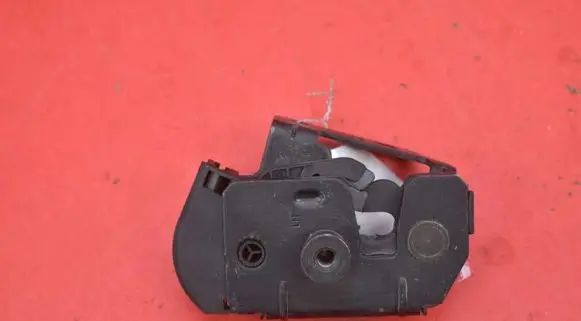 Volvo XC90 Tailgate/trunk/boot lock/catch/latch 30649106