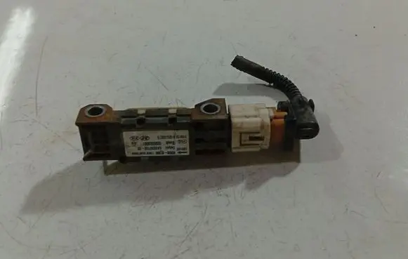 KIA Sportage Airbag deployment crash/impact sensor 959302E000