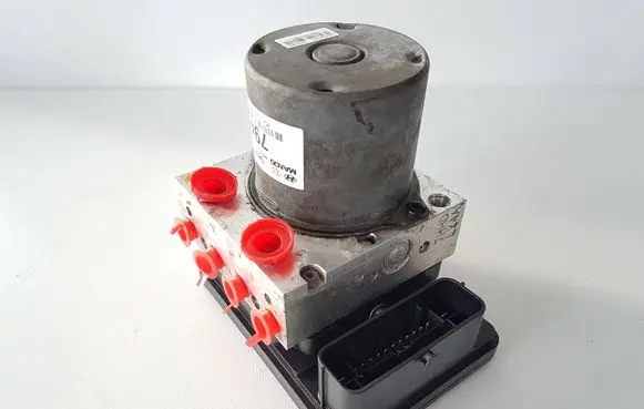 Hyundai Tucson TL ABS Pump 58920D7940 MHJD3L0355XG