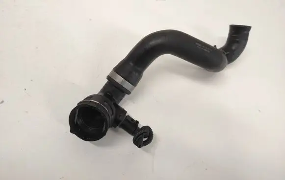 Volkswagen Touareg I Engine coolant pipe/hose 7L6122051H