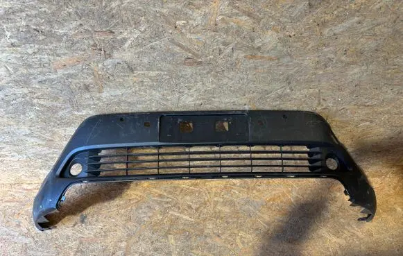 Front bumper lip